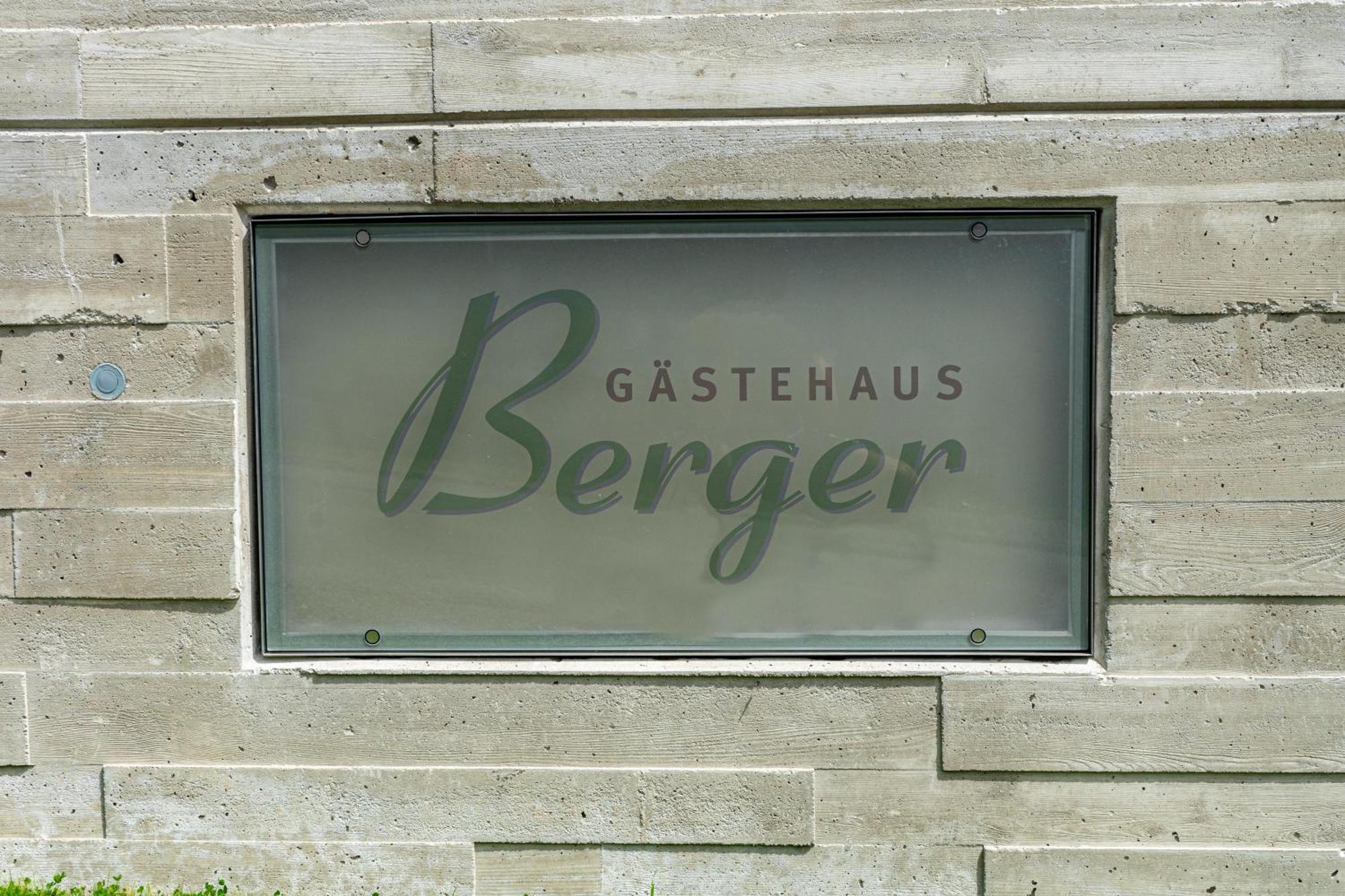 Gaestehaus Berger Sankt Jakob in Defereggen Exteriör bild